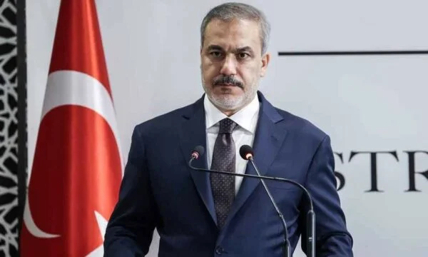 Türkeis Top Diplomat kommt heute nach Kosovo, trifft sich mit Gervall