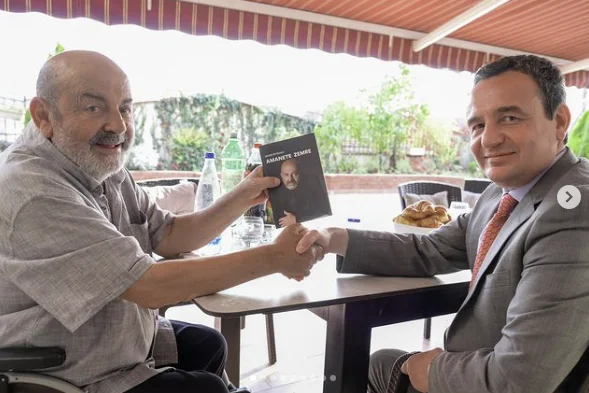No hubo guerras. - ¿Cómo Inver Petrovci insultó a los ex líderes del KLA, y hoy Kurt estima altamente al actor