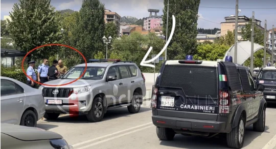 Tensions on the Ibër Bridge: Italian Karabiniers urgen a la policía de Kosovo a retirar el jeep del puente de