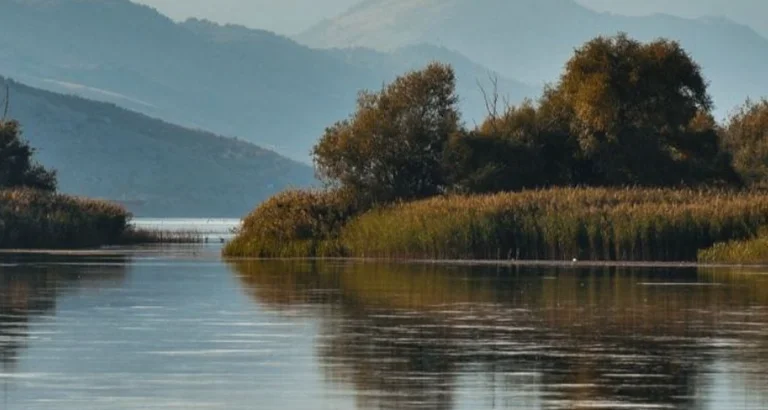 Un diciottenne annegamento nel fiume Buna