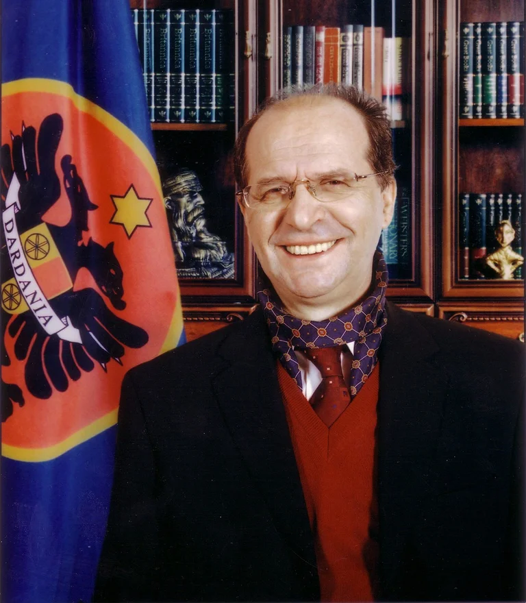 7. September wird Podujevo vom historischen Präsidenten Ibrahim Rugova eingeweiht