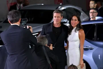 Brad Pitt se montre avec sa copine 26 ans plus jeune