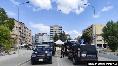 KFOR Increases Presence on Bridge on Iber Creates also cordon