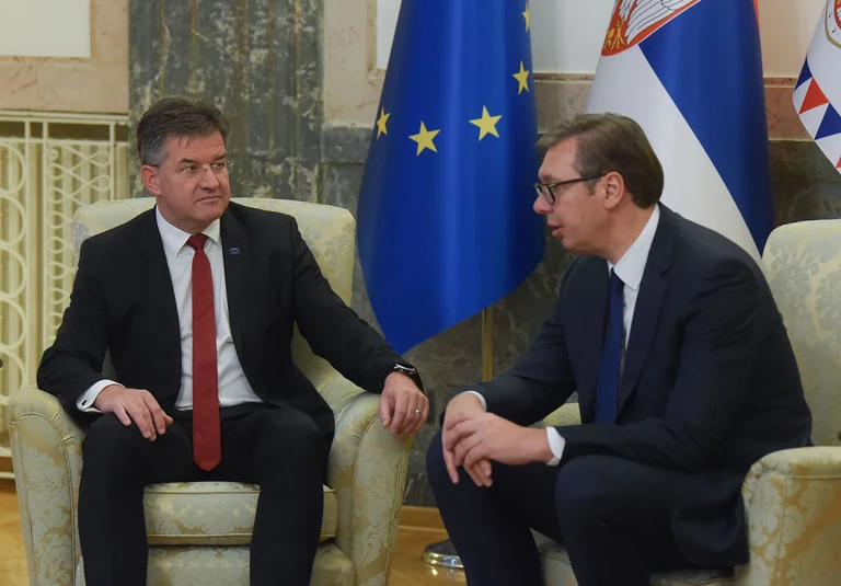 Vuciq meets with Lajcak, complains about recent action in northern Kosovo