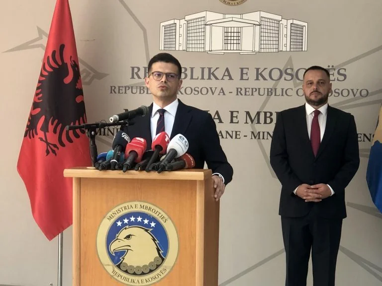Ving: L'Albania non ha alcuna riserva per l'aggiunta di truppe militari, ma la decisione è collettiva con KFOR
