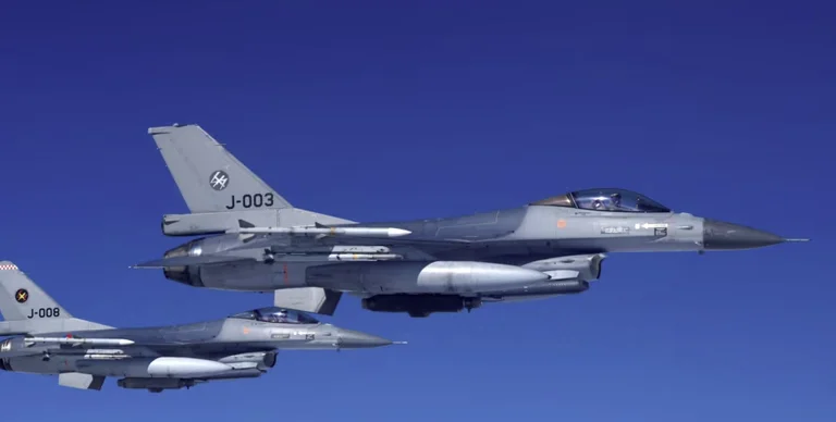 Les Pays-Bas autorisent l'Ukraine à utiliser des F16 sur le territoire russe
