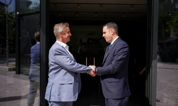 Abdixhiku begrüßt den britischen Botschafter für Büro, kündigt die Wahlvorbereitungen der LDK an