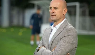 Serbischer Trainer, zeigt, warum ich das Angebot von Partizan akzeptieren