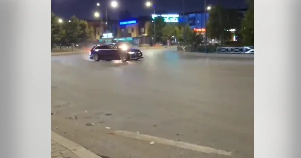 I dolën pamjet duke vozitur “çmendur” te rrethi në Prishtinë, policia i shqipton gjobë shoferit