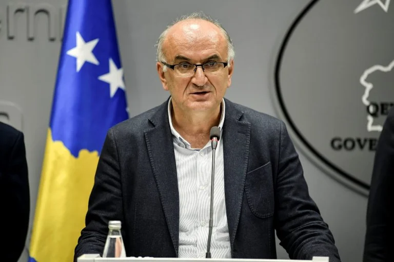 Konfirmohet dorëheqja e Naser Ramadanit nga MSh