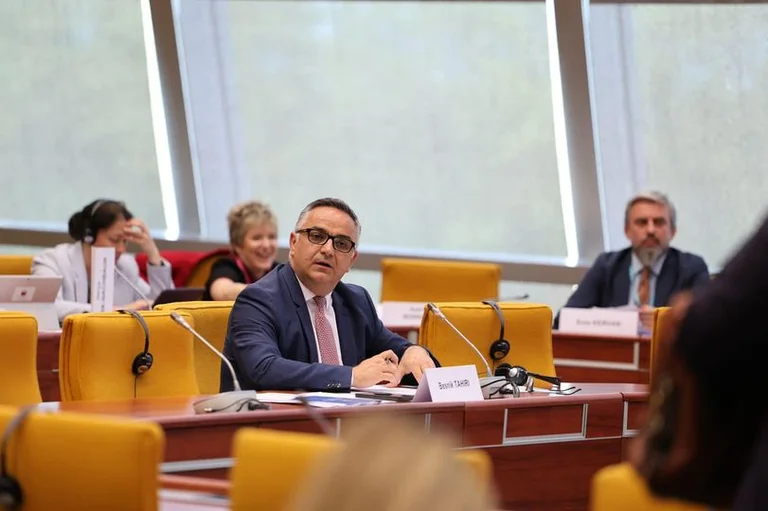 Tahiri: Qeveria Kurti ka shkatërruar çdo institucion