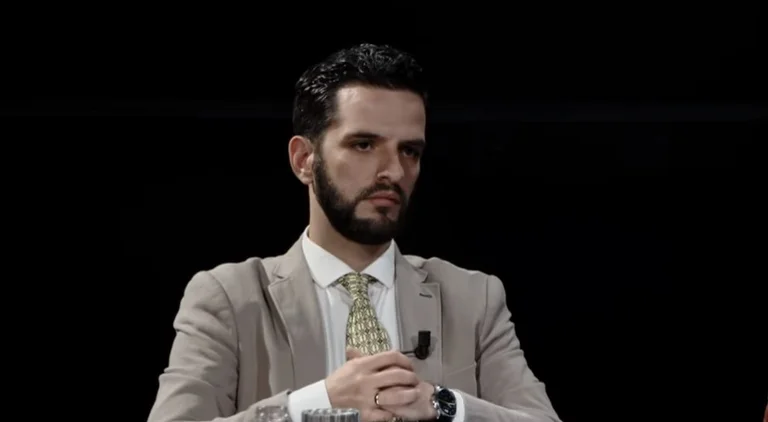 Salihu e quan Donika Gërvallën të padijshme dhe urrejtëse ndaj shtetit: Më shumë se ajo, faj kanë Kurti e Osmani
