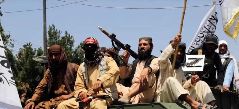 I talebani festeggiano l'anniversario del potere in Afghanistan