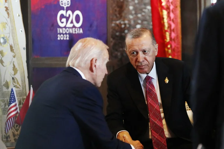 Estados Unidos insta a Turquía a persuadir a Irán para reducir las tensiones en Oriente Medio
