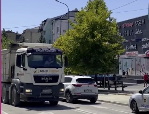 Le pont Ibër est testé avec des poids lourds, la KFOR poursuit la situation