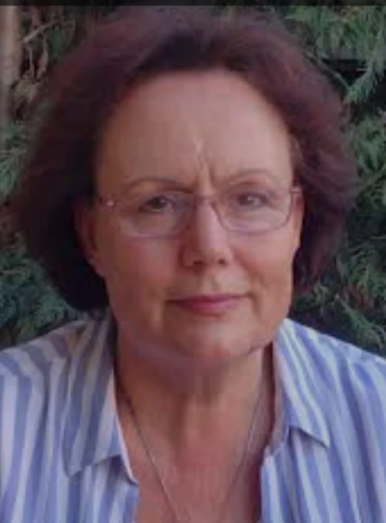 Le professeur Emine Arifi Bacalli meurt