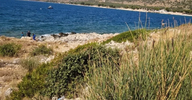 Trovato il corpo senza vita di un bambino di 38 anni a KSamil, i primi dubbi
