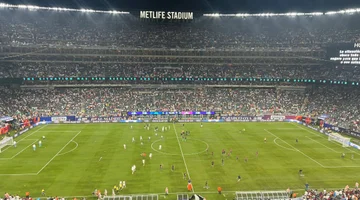 Deshalb wurde das Spiel zwischen Real und Barça für ein paar Minuten unterbrochen.