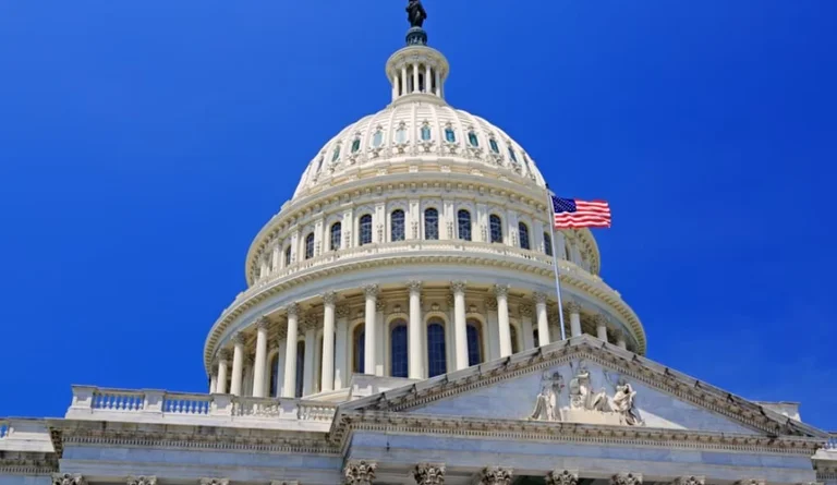 Déjeuner, voyage, réunions : Où est allé l'argent du Kosovo pour le lobby aux États-Unis ?