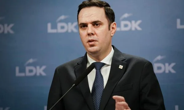 Abdixhiku: Ngjarja tragjike e vdekjes së nënës dhe fëmijës së saj është humbje e madhe për të gjithë ne
