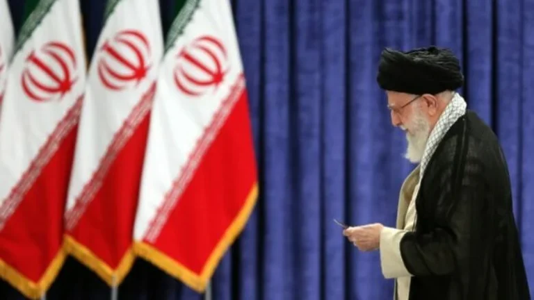 Iran's Ajatolah, Khamenei: Notre travail est de chercher vengeance pour le meurtre de Haneyeh