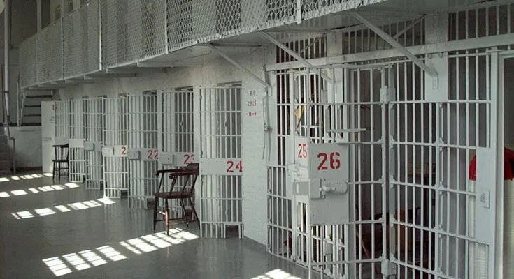 Obsess with visa terms, detention required for suspect