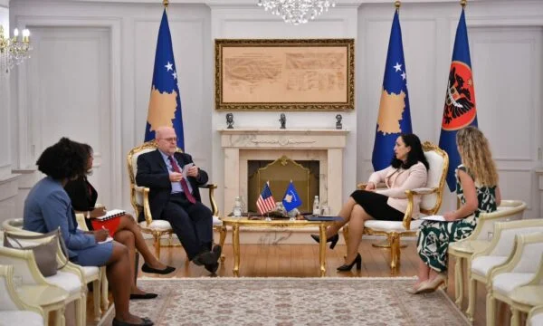 Havener al Presidente, coordinato per il suo programma all'estero, questa volta a New York