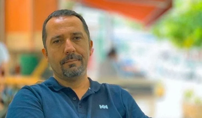 “Editor di RTK racconta della pressione fatta sulla televisione pubblica da Riley Grovall