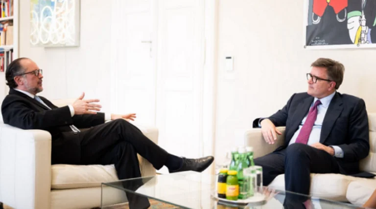 O'Brien discute Ucraina, Balcani occidentali, con diplomatico austriaco
