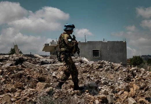 Hezbollah dice que ha lanzado docenas de misiles al norte de Israel