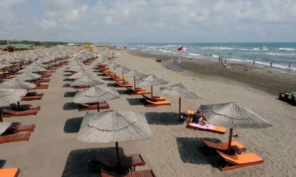 Velipja, 75 anni, ha subito un attacco di cuore una volta entrato nel mare
