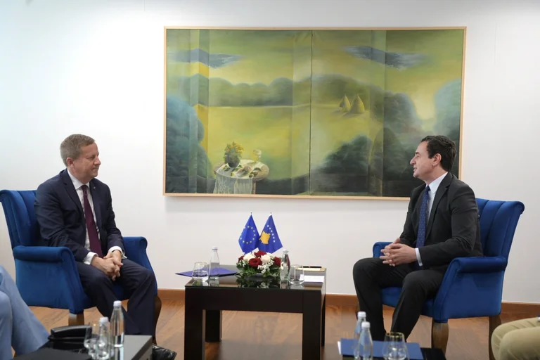 Kurti's Ssung auf dem Gipfel: Kosovo, um Reformen für die EU zu beschleunigen