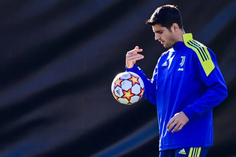 Alvaro Morata signs with Milan