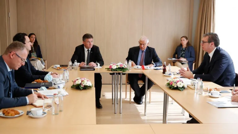 BE jep detaje për takimin e nesërm mes Kurtit e Vuçiqit