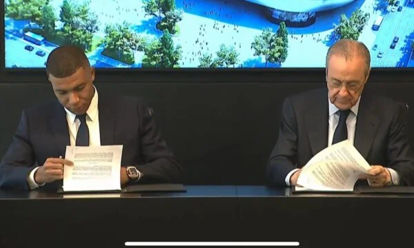 Mbppe signed with Reali until 2029