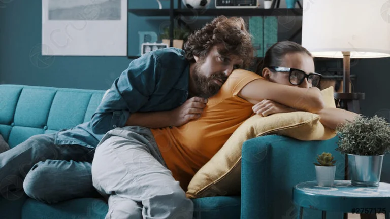 Le donne perdono l'amore nel matrimonio molto più veloce degli uomini, mostra un nuovo studio