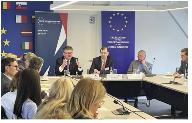 Lajcak: Balcanes occidentales Lista de Cooperación entre la UE y Gran Bretaña
