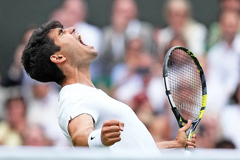 Alkaraz gewinnt das größte Wimbledon Finale und zerstört Serbisch Djokovic