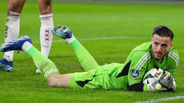 Agim Ademi bestätigt Ajax Torwart trägt Kosovos Laterne