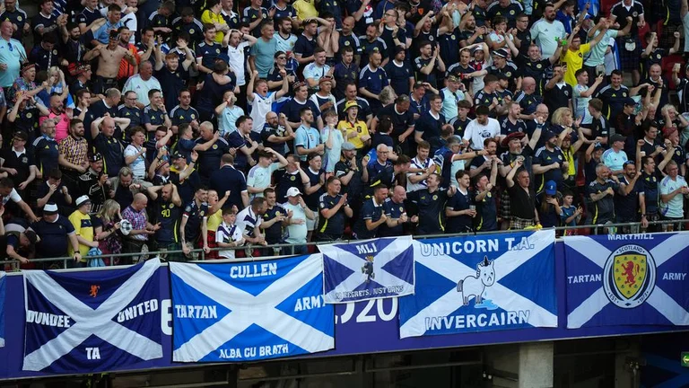 Scots zur Unterstützung von Spanien: Sparen Sie uns von einem englischen Sieg!