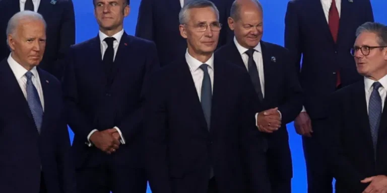 What did world leaders say about Beden's performance at the NATO summit?