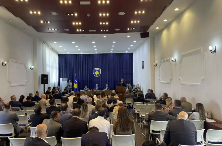 Malgré les réactions de l'UE, VV approuve également la loi relative au Conseil des procureurs du Kosovo