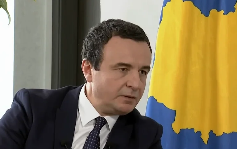 Kurti thotë se është gati për zgjedhje të parakohshme, i bën ofertë opozitës që t’i bashkojnë numrat