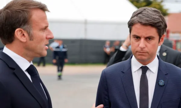 El primer ministro francés ofrece su renuncia al palacio de Elysée, Macro le pide que se quede