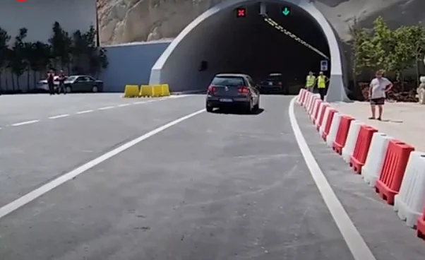 Sécurité en circulation le long du tunnel de Llogara, le ministre Balla inspecte les mesures: surveillance 24/7 par la police TNT et radar pour la vitesse