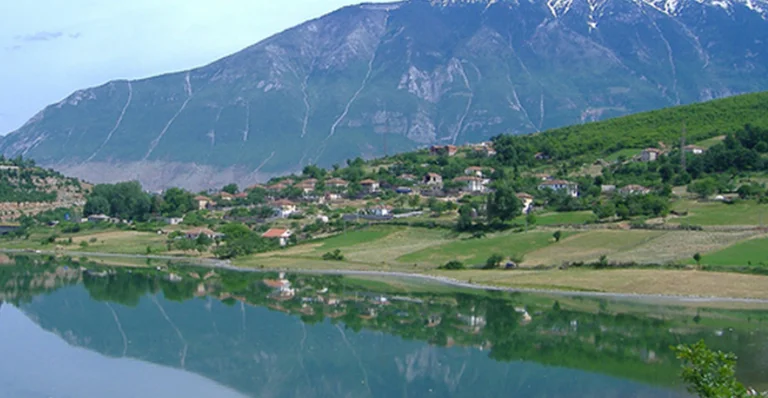 Albania: Gli piace l'arresto cardiaco mentre si bagna nel lago, perde la vita