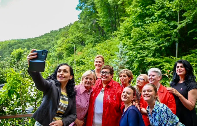 Osmani: le donne nella diplomazia formano un mondo più completo e uguale