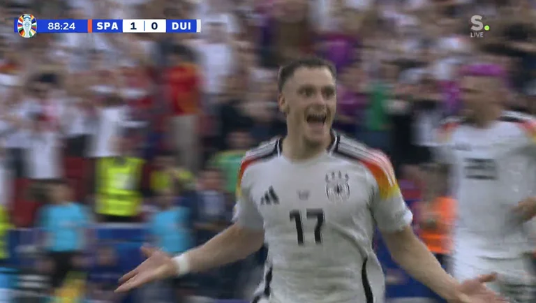 GOOOOOOOOOL Alemania al final del partido es igual a las ondas de Wirtz Puerta de Simon