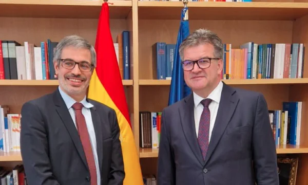 Lajcak meets with Spanish Secretary of State for the EU, says they had a wide and constructive “discussion for Kosovo- Serbia