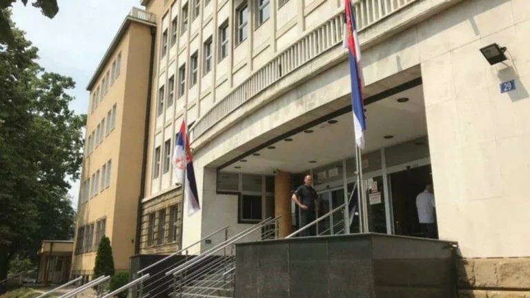 Gerichtshof in Belgrad weist 30 Tage der Verhaftung des Kosovo über Kostunica-Kriminalitätsanspruch zurück